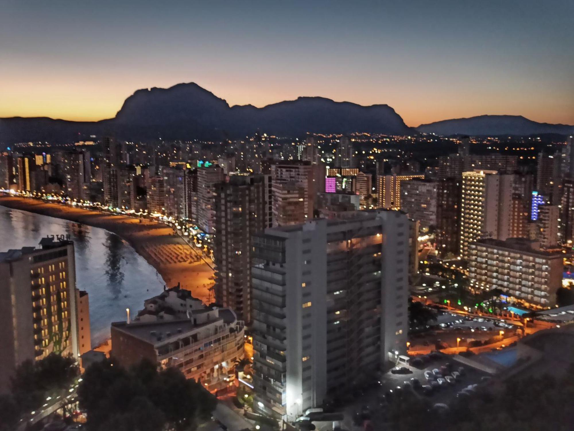 Unico Con Impresionantes Vistas Al Mar * Benidorm